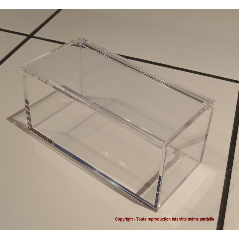 Boîte vitrine en plexiglass rectangulaire 16x7x7 cm