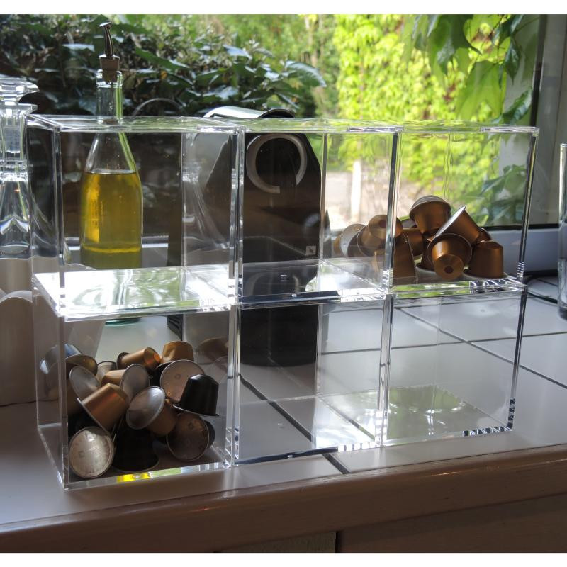 Organisation cuisine, boites vitrine en plexiglass cube rangement présentation